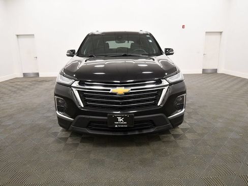 Used 2023 Chevrolet Traverse LT w/ LT Premium Package AWD/4WD image 11