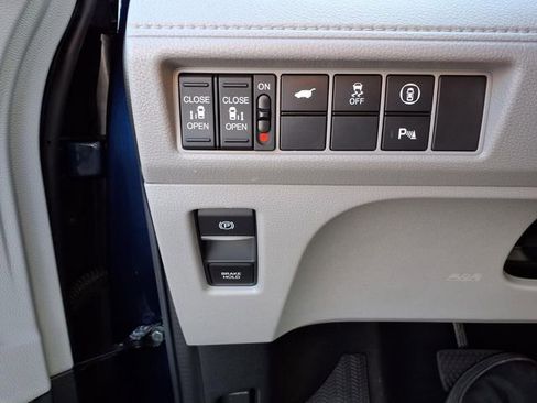 Certified 2024 Honda Odyssey Elite image 17