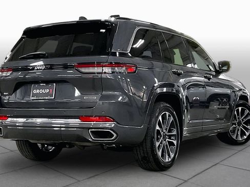 Used 2022 Jeep Grand Cherokee Overland AWD/4WD image 13