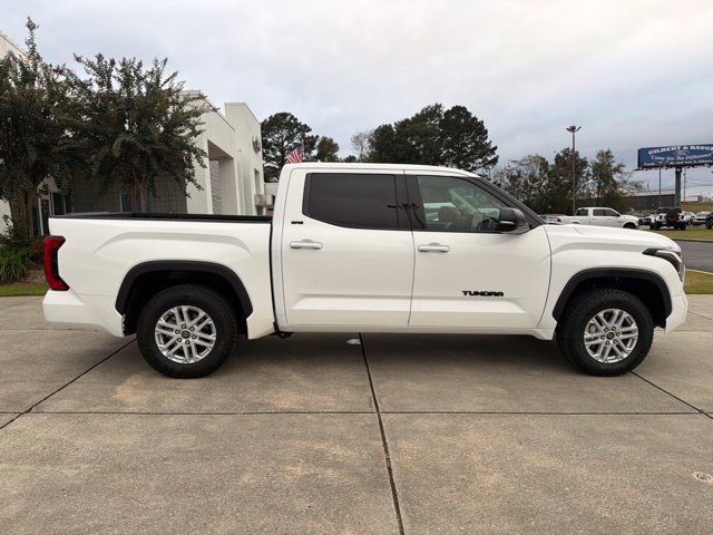 Used 2023 Toyota Tundra SR5 w/ SR5 Premium Package AWD/4WD image 8