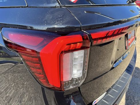 New 2026 Ford Explorer ST-Line image 7