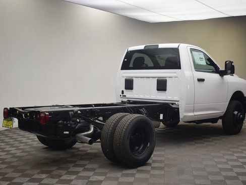 New 2026 RAM 3500 Tradesman AWD/4WD image 8