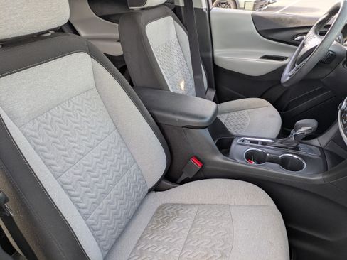 Used 2023 Chevrolet Equinox LS w/ LS Convenience Package image 11