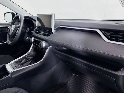 Certified 2025 Toyota RAV4 LE AWD/4WD image 40