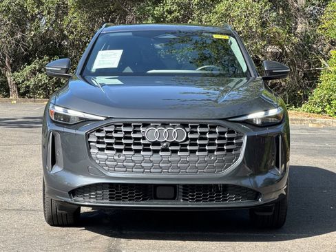 Used 2025 Audi Q5 Premium w/ Convenience Package AWD/4WD image 11