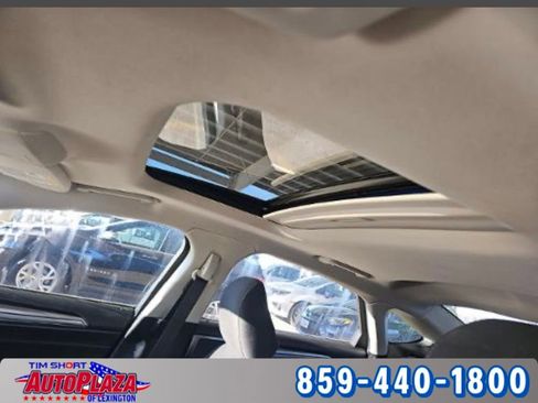 Used 2020 Ford Fusion SE image 11