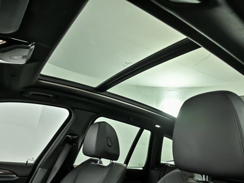 Used 2019 BMW X3 xDrive30i w/ Premium Package Essential image 20