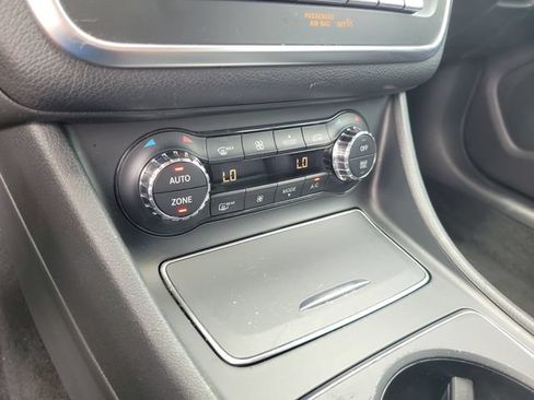 Used 2019 Mercedes-Benz CLA 250 4MATIC image 23