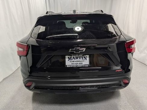 New 2026 Chevrolet Trax RS w/ Sunroof Package image 4