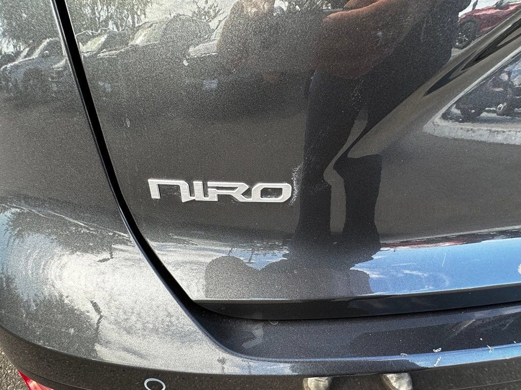 Used 2023 Kia Niro Wind FWD image 9