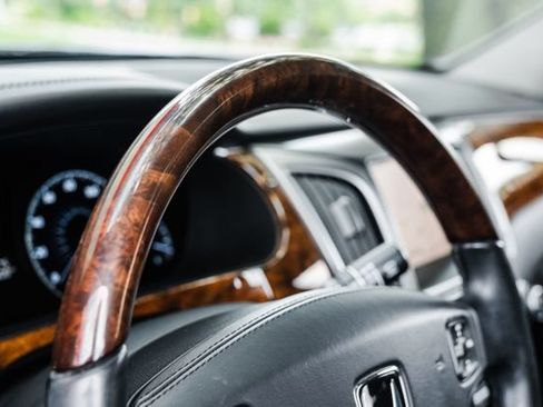Used 2012 Hyundai Equus Signature RWD image 71