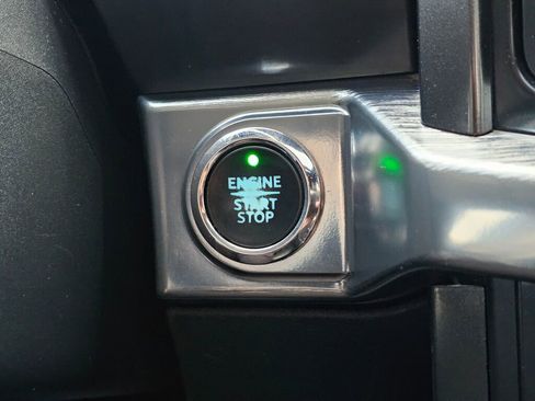 Used 2021 Ford F150 Lariat w/ Equipment Group 502A High image 33