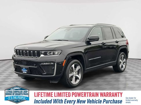 New 2026 Jeep Grand Cherokee Limited w/ Luxury Tech Group II AWD/4WD image 1