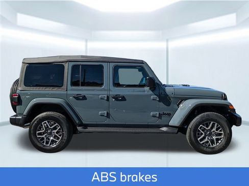 New 2026 Jeep Wrangler Sahara image 8