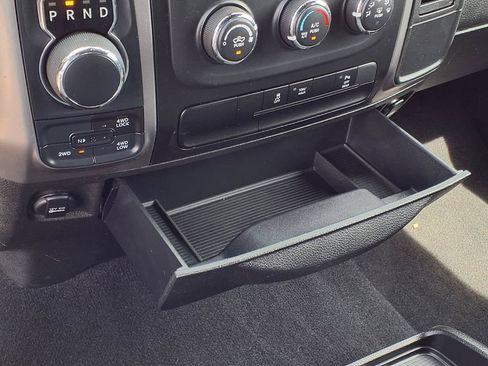 Used 2024 RAM 1500 Warlock AWD/4WD image 12