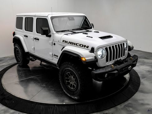 Used 2022 Jeep Wrangler Unlimited Rubicon w/ Xtreme Recon 35" Tire Package image 23