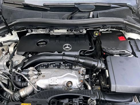 Certified 2021 Mercedes-Benz GLA 250 image 27
