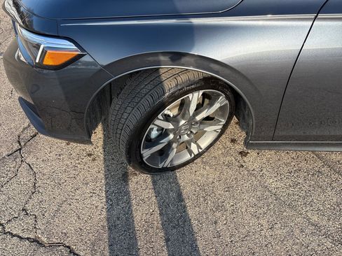 Used 2025 Honda Civic Sport image 27