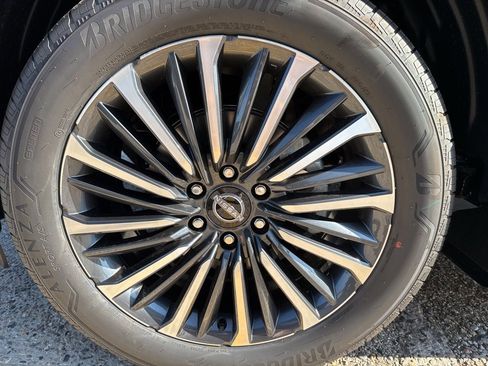 New 2025 Nissan Armada Platinum Reserve image 10