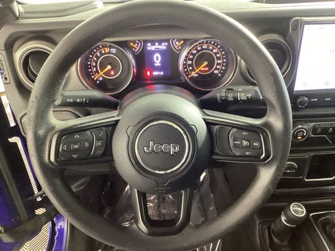 Used 2019 Jeep Wrangler Sport AWD/4WD image 18