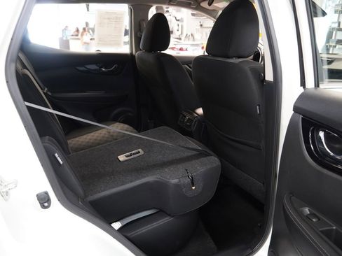 Used 2020 Nissan Rogue Sport SV w/ All-Weather Package image 24