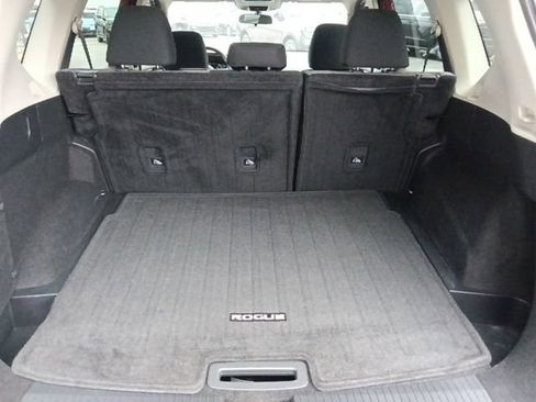 Used 2023 Nissan Rogue SV image 28