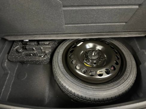 Certified 2023 Buick Encore GX Preferred w/ Cold Weather Comfort Package image 24