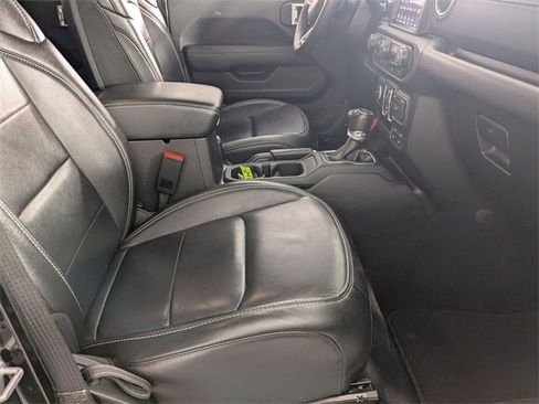 Certified 2023 Jeep Wrangler Unlimited Sahara image 33