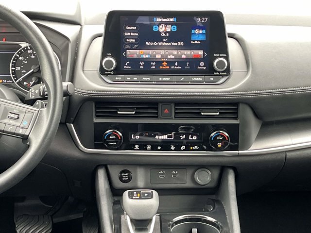 Used 2024 Nissan Rogue SV AWD/4WD image 16