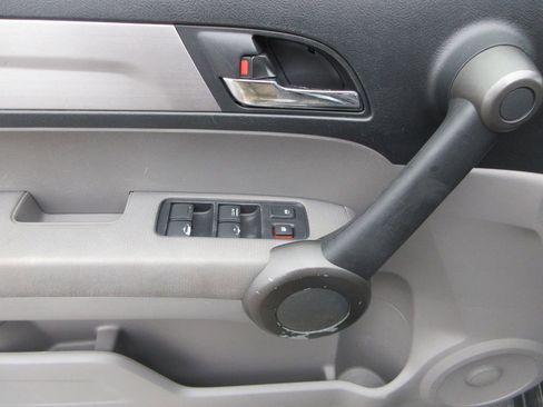 Used 2011 Honda CR-V SE image 21