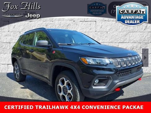Certified 2022 Jeep Compass Trailhawk w/ Trailhawk Convenience Group image 1