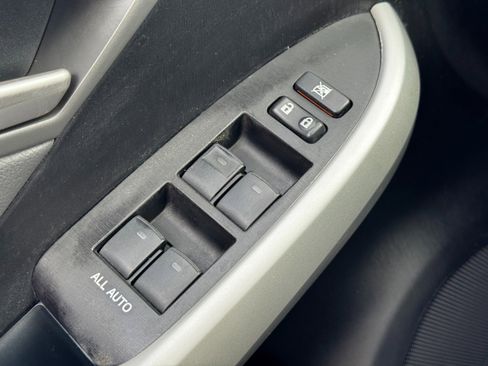 Used 2012 Toyota Prius Three image 16