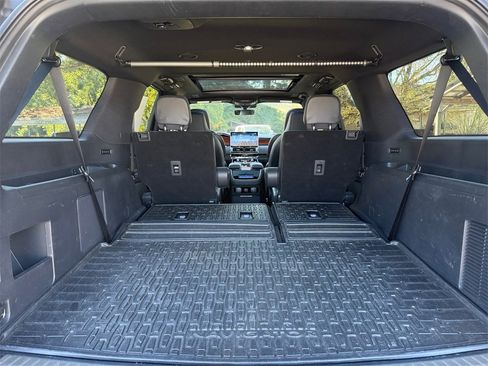 Used 2024 Lincoln Navigator L Reserve image 28