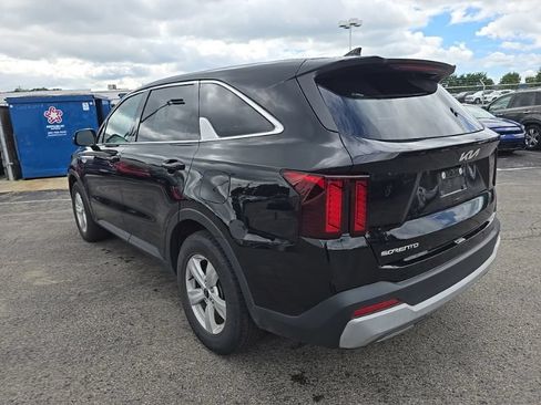 Used 2024 Kia Sorento LX FWD image 5