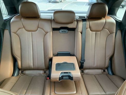 Used 2019 Audi Q5 2.0T Premium Plus w/ Premium Plus Package image 31