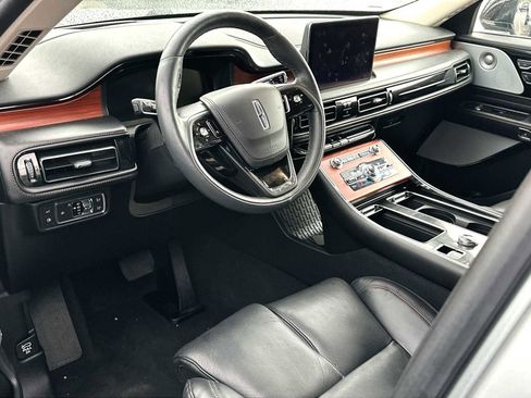 Used 2022 Lincoln Aviator Grand Touring w/ Equipment Group 301A image 4