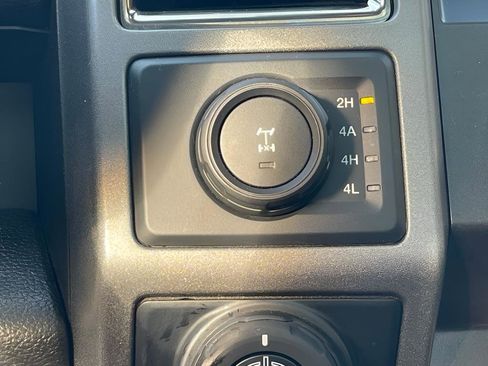 Used 2018 Ford F150 Raptor w/ Equipment Group 802A Luxury image 33