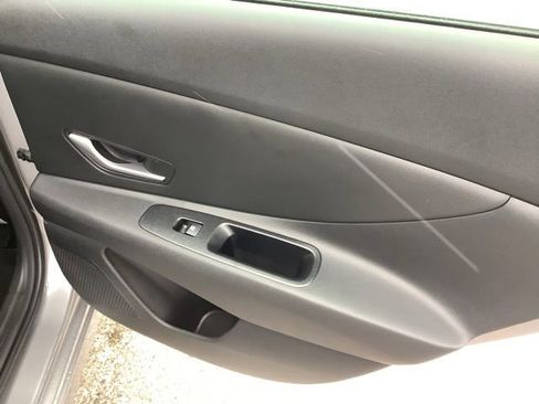 New 2026 Hyundai Elantra Blue image 17