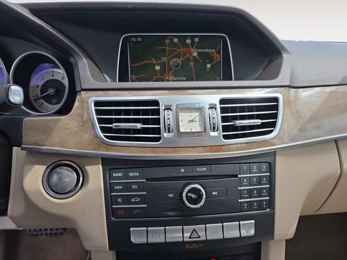 Used 2016 Mercedes-Benz E 350 Sedan w/ Premium Package image 10