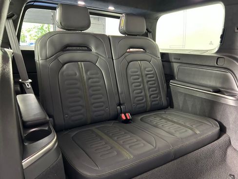 Used 2023 Rivian R1S Adventure AWD/4WD image 13