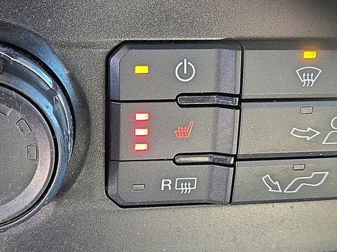 Used 2015 Ford F150 XLT w/ Equipment Group 302A Luxury image 26