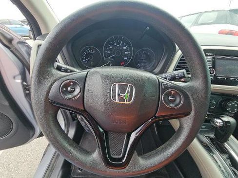 Used 2020 Honda HR-V LX image 5