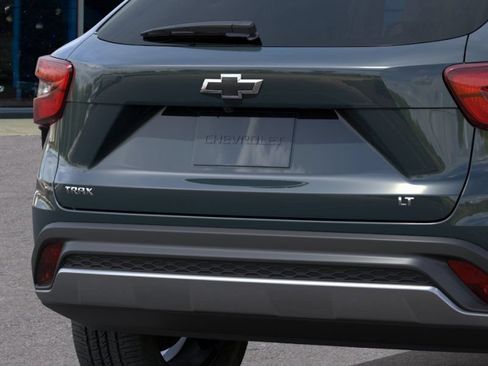 New 2026 Chevrolet Trax LT FWD image 14
