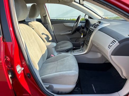 Used 2012 Toyota Corolla LE FWD image 9