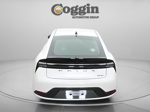 New 2026 Toyota Prius Plug-In Hybrid image 16