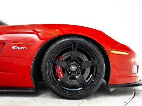 Used 2006 Chevrolet Corvette Z06 w/ Preferred Equipment Group image 14