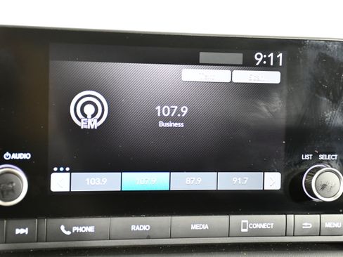 Certified 2025 Honda HR-V Sport image 26