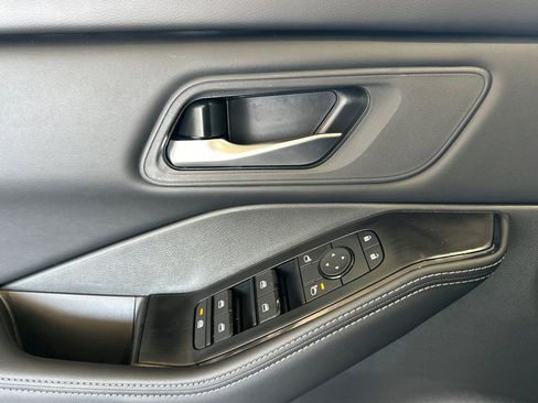 New 2026 Nissan Rogue SV image 8