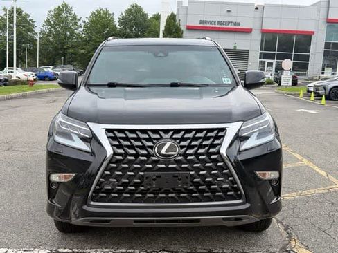 Used 2021 Lexus GX 460 Premium w/ Premium Package AWD/4WD image 2
