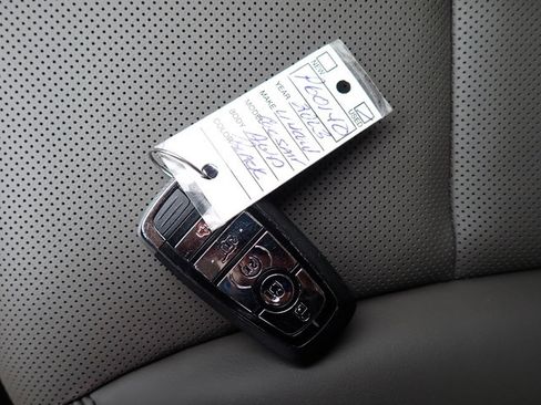 Used 2023 Lincoln Corsair AWD w/ Equipment Group 101A image 30